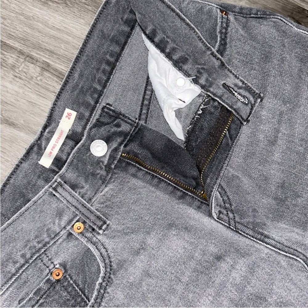 💜Firm Price💜 Levi’s low pro women’s straight leg jeans - Picture 11 of 14